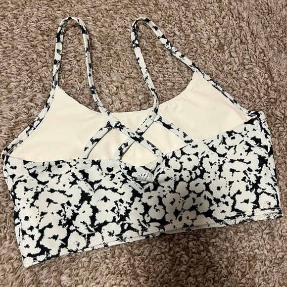Forever, 21 black and white floral print, sports bra, size large - Picture 2 of 2